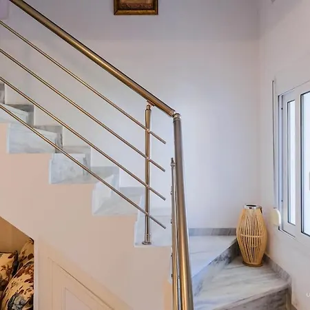 Salt Water 2-bdrm Maisonette In Skála Foúrkas